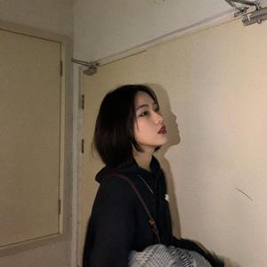 巨胸爆乳露双奶头被❌游戏
