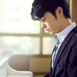 巨胸爆乳露双奶头被❌游戏
